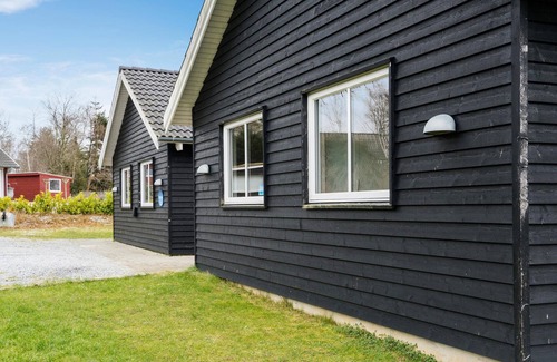 Hvidbjerg Strand House | Amazing home in Børkop with sauna
