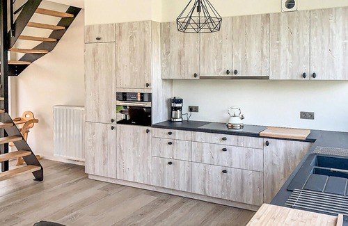 Woumen House | Amazing home in Diksmuide with WiFi