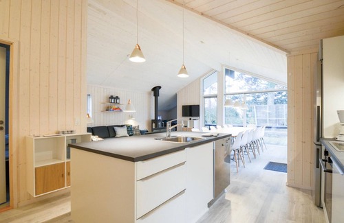 Egsmark Strand House | Amazing home in Ebeltoft with sauna