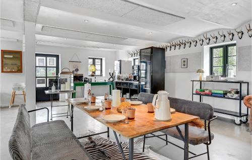 Engesvang House | Amazing Home In Engesvang