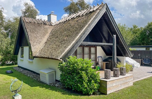 Udsholt Sand House | Amazing home in Græsted with WiFi