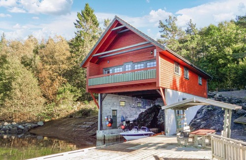 Herøysund House | Amazing home in Herøysund