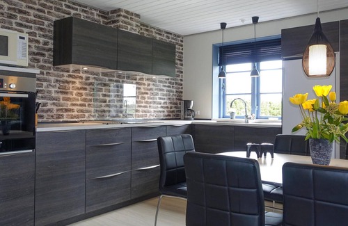 Hasle House | Amazing home in Klemensker with WiFi