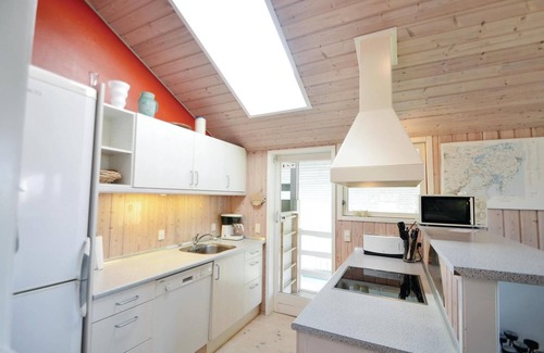 Skødshoved Strand House | Amazing home in Knebel with sauna