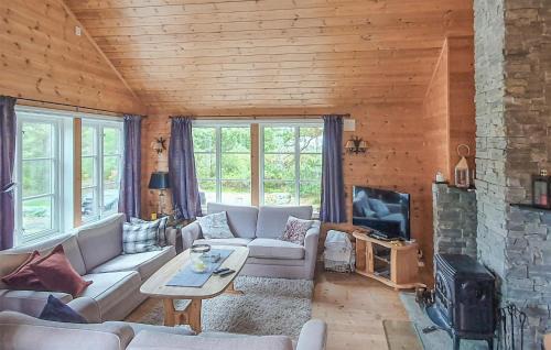 Tysnes House | Amazing Home In Lundegrend