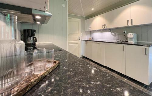 Lyngdal House | Amazing Home In Lyngdal With Wifi