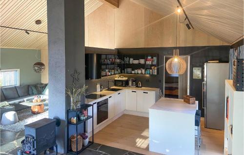 Bomlo House | Amazing Home In Mosterhamn