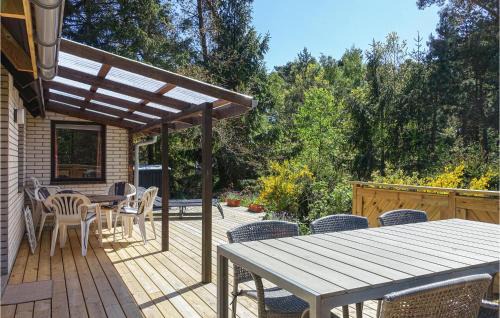 Bedegaard House | Amazing Home In Nexø With Kitchen