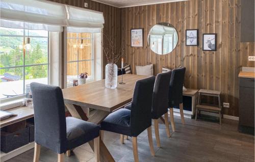 Eid House | Amazing Home In Nordfjordeid With Wifi