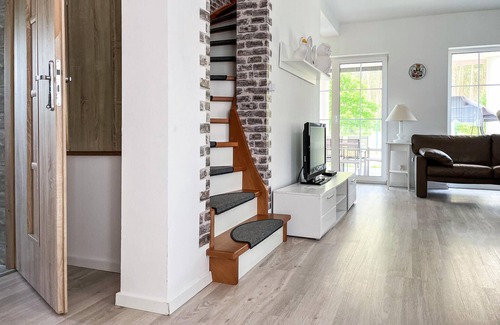 Miroszewo House | Amazing home in Nowe Warpno with WiFi