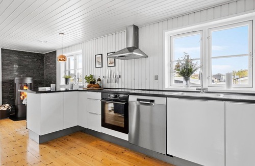 Hasmark Strand House | Amazing home in Otterup with kitchen