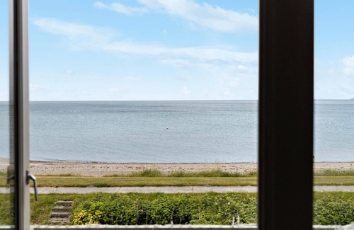 Hasmark Strand House | Amazing home in Otterup with WiFi