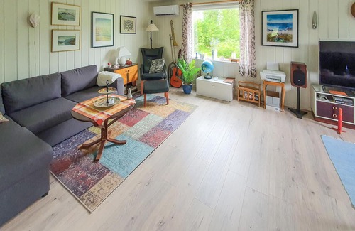 Dun House | Amazing home in Rørvik with WiFi