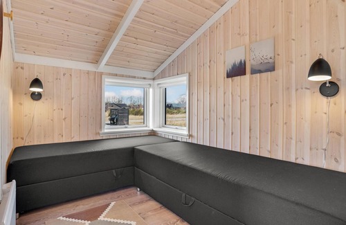 Marup House | Amazing home in Samsø with kitchen