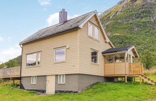 Sortland House | Amazing Home in Sortland With 3 Bedrooms and Wifi