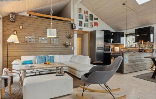 Hov House | Amazing Home In Tranekær With Wifi
