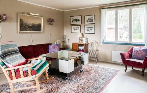 Soemaadalen House | Amazing Home In Tufsingdalen With Wifi