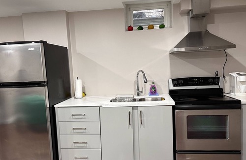 Vaughan House | Amazing Location! Private Furnished Bachelor Basement Room in Vaughan