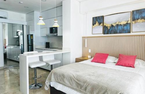 Urbanizacion Eliana Apartment | Amazing loft - 2 minutes from the airport!