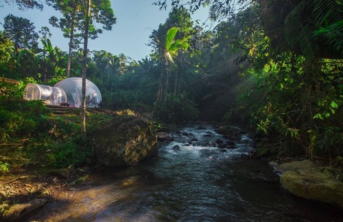 Mekarsari Villa | Amazing Night next to the Secret Leke Leke Waterfall !