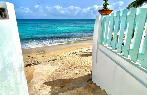 Aguacate House | Amazing Ocean View 30 Steps to Shacks Beach