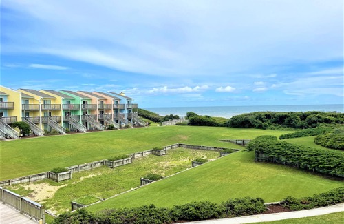 Emerald Isle Condo | Amazing ocean view, 2 pools, easy beach access