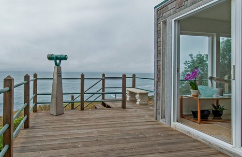 Montara House | Amazing oceanfront 3 Bedroom/2 Bathroom home for 30 day or more rentaln
