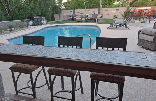 Rancho Oakey House | Amazing Pool, Spa, and Outdoor Entertainment Center