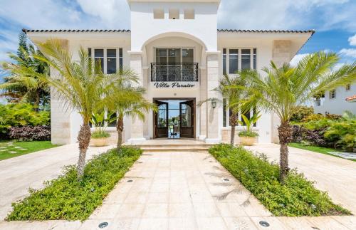 Bavaro Villa | Amazing Private Villa with Chef and Maids