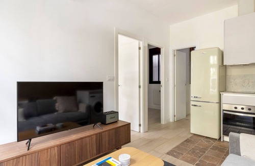 Ibiza Apartment | Amazing Retiro 2BR, in the best area of Madrid, by Blueground