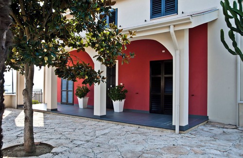 Camastra Villa | AMAZING SPACE AND TRANQUILITY