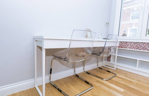 Lancaster Gate Apartment | Amazing Studio Flat in Central London. Stylish & Cosy
