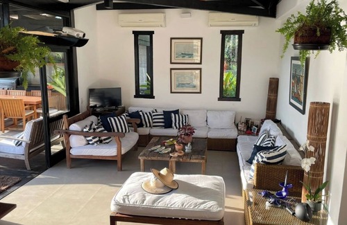 Portogalo House | Amazing sunset by the pool!