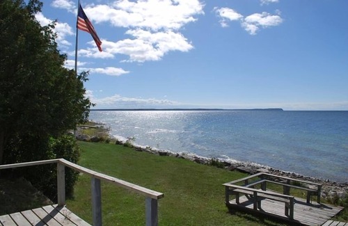 Washington Island House | Amazing Sunsets 280 Ft. Shore 2.5 Acres Great Cottage!