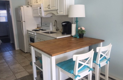 Ocean City Apartment | Amazing SUNSETS on the BAY+ WATERFRONT- 5 min walk to Beach+ Boardwalk