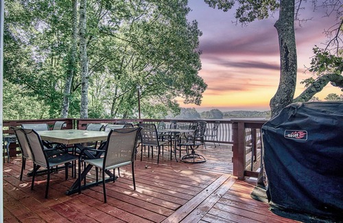 Hot Springs Village House | Amazing Views, Huge Game Room, Dock, Deck, Sleeps 16, Free Kayaks!
