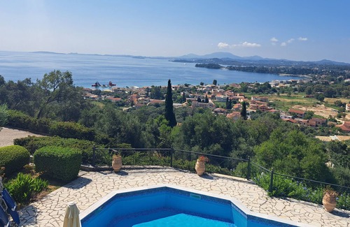 Ipsos Villa | Amazing views from this very well located villa