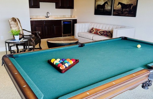 Spring Branch House | Amazing Views on over 4 acres-River access-infinity pool-Hot Tub