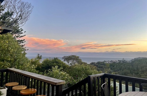 Bilgola Beach House | Amazing Views, Pool, Private Charming Beach Cottage