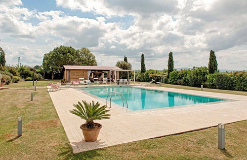 Cecina Villa | Amazing Villa in the heart of Tuscany