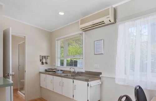Whakatane Hotel | Amber Court Motel Whakatane