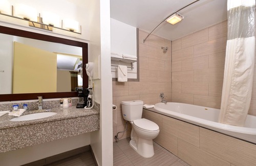 Winona Hotel | Americas Best Value Inn Winona