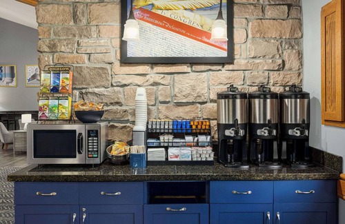 Lincoln Hotel | Americinn by Wyndham Lincoln South