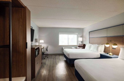 Lincoln Hotel | Americinn by Wyndham Lincoln South
