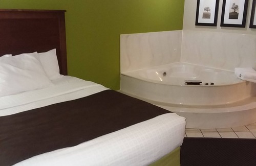 Little Falls Hotel | AmericInn by Wyndham Little Falls