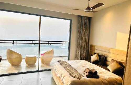 Noida Apartment | AmigosStay - High Rise Studio with river view.