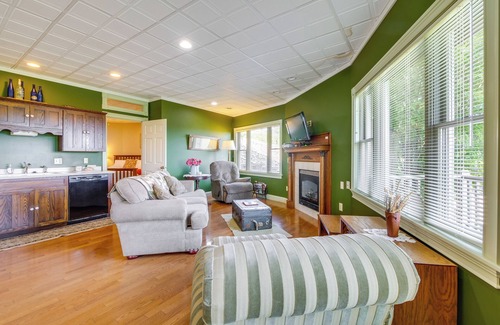 Millersburg Cottage | Amish Country Getaway w/Pastoral Views!