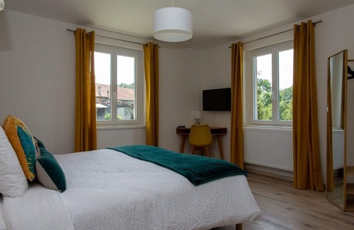 Saint-Paul-en-Chablais House | Amodo Lodge - JARO Room