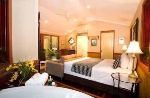 Buderim Bed & Breakfast | Amore On Buderim Luxury Rainforest Cabins