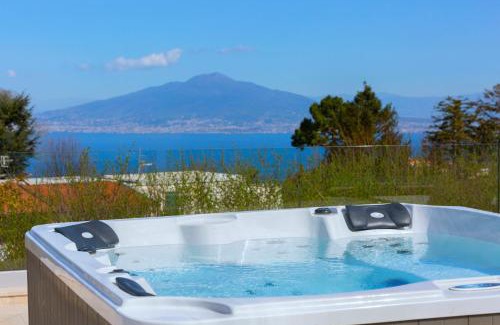 Sant'Agata sui Due Golfi Villa | AMORE RENTALS - Resort Ravenna - The Villa
